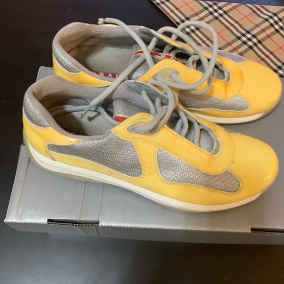 Prada shoes - Picture 3 of 12